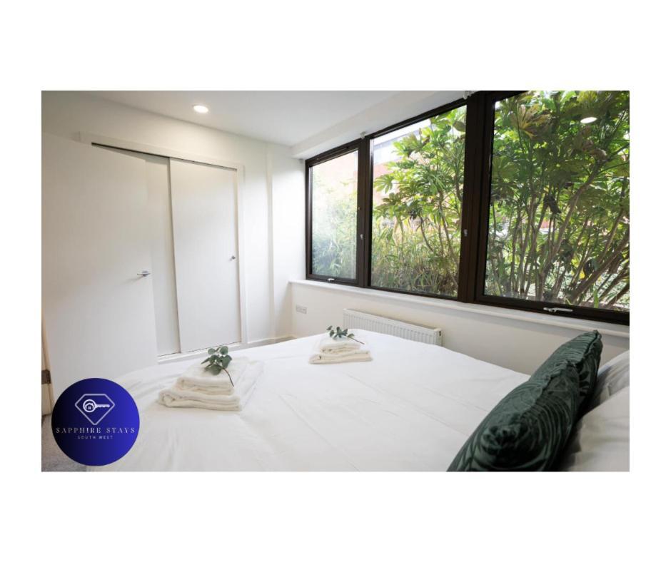Modern City Centre Apartment Эксетер Экстерьер фото